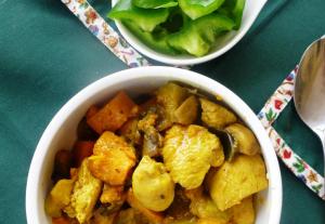 Creamy chicken and sweet potato curry